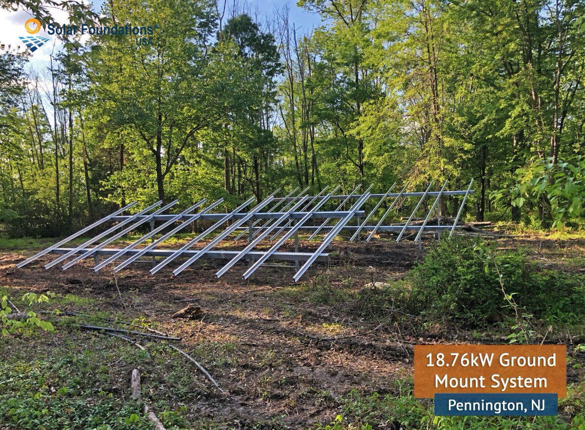 SFUSA_Inc's tweet photo. We had a double array trend for installations last week. Can you tell which one was installed on a goat farm? Hint...hint...check the leading edge height... #sfusa #groundmount #solargroundmount #solarracking https://t.co/n74cKENqUb
