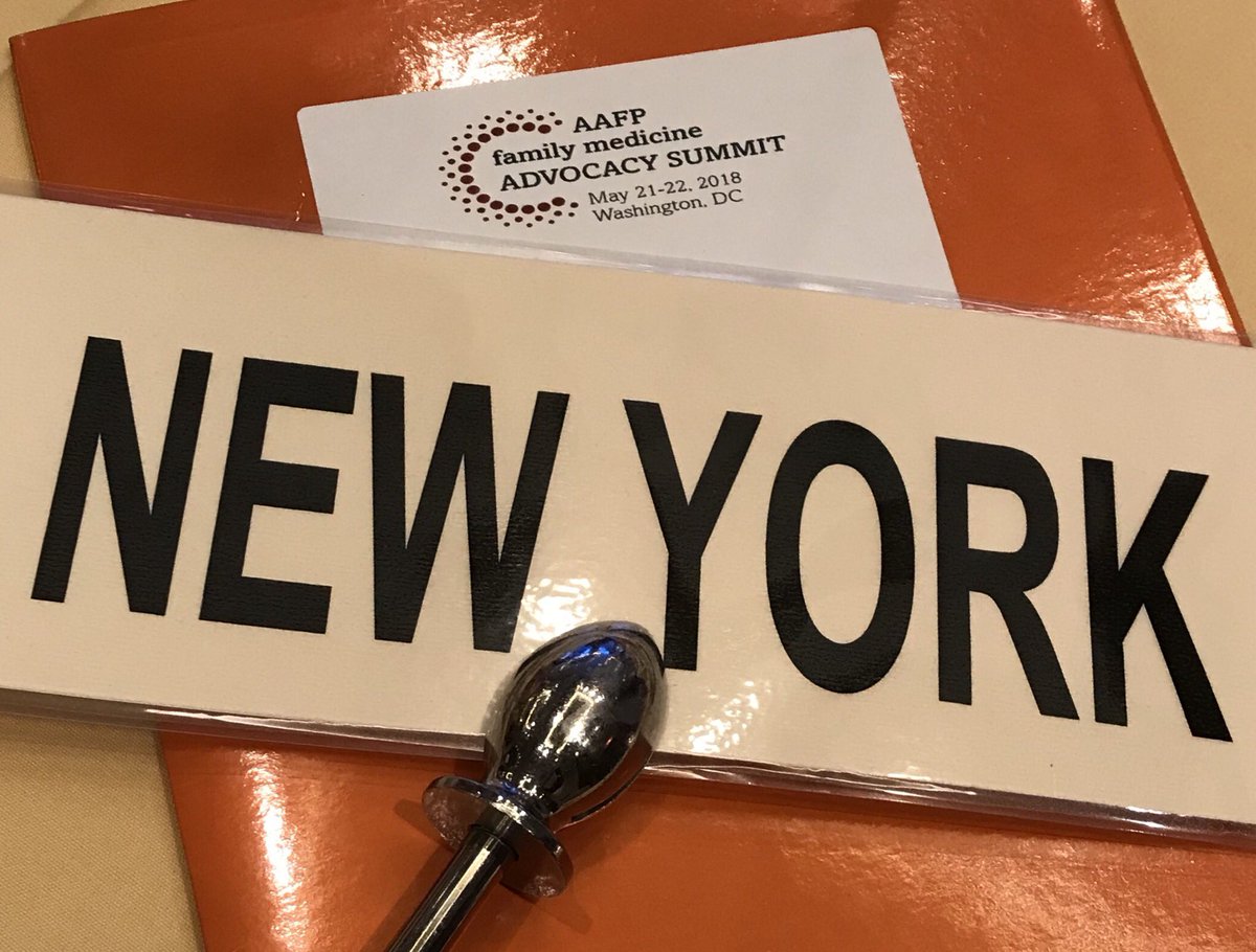 SCNosalMD's tweet image. Here to represent! #FMAS19 #medicineisasocialjusticeissue @NYSAFP @aafp