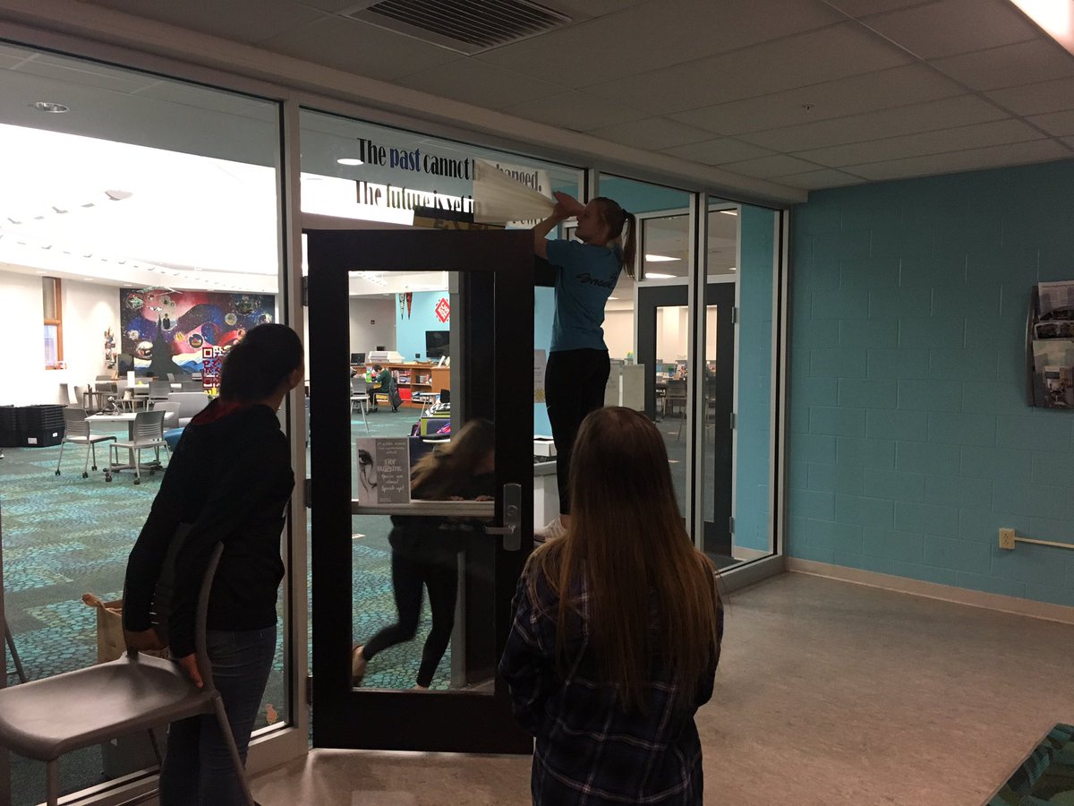FabLabMECHS's tweet photo. Tiny term number 2. Texture wrap!  @Grimco @MsRobSTEM @KenChaffin   #buildinglookingamazing https://t.co/chjtyo0Tzq