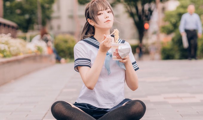 コスプレイヤーもちのTwitter画像18