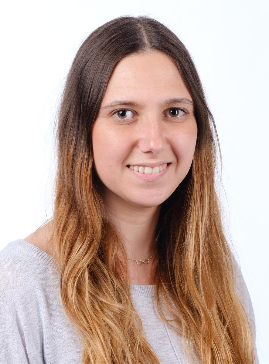JxIlles's tweet photo. Sandra Ferris Abellan, 26 anys. És auxiliar administrativa. Va de número 4 a les llistes de @ElPi_Llucmajor i de número 20 a les llistes de @JaumeFont_ al Parlament. És una apassionada del ball de bot i una ferma defensora de la nostra cultura, llengua i identitat. https://t.co/ZE66Veb0k9