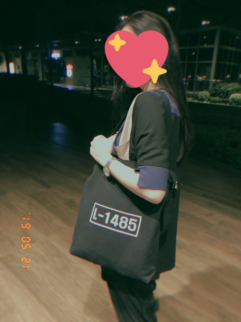 saranghajaph's tweet photo. PLS HELP RT
SELLING WTS LFB
EXO

L bag ✨❤️
Php 370 https://t.co/Sa66q63Foy