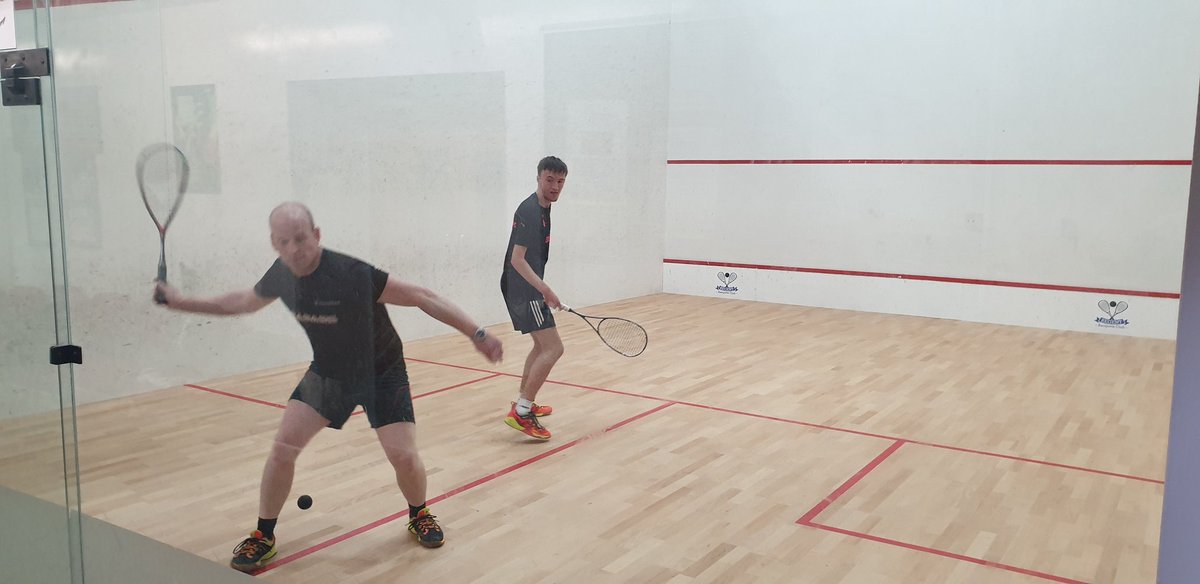 Sundays adult session #volleys #ballcontrol <a href="/SquashJersey/">Jersey Squash</a> <a href="/JerseySport/">Jersey Sport</a>