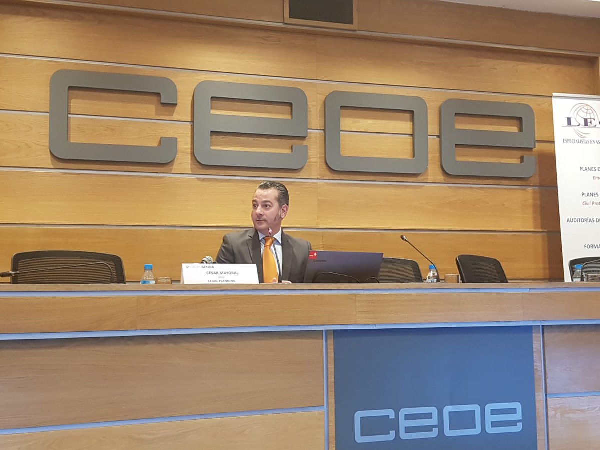 Balance_web's tweet photo. "Desde el año 2000 han fallecido al menos 48 personas en Centros Sociosanitarios solo a causa del fuego" comenta César Mayoral de @LegalPlanning_  en la Jornada de #AutoprotecciónSENDA  que estamos celebrando.
Analizamos que hacer antes, durante y después de la emergencia https://t.co/B5vfWTcwQg
