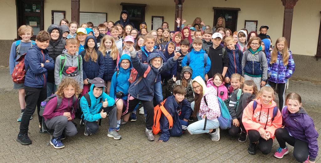 Breakfast eaten.  Lunches made (pupils made their own sandwiches).  Now ready for an exciting (and rainy!) Day at the zoo.
#whereisthesun #offtoafrica #wegotsomesleeplastnight