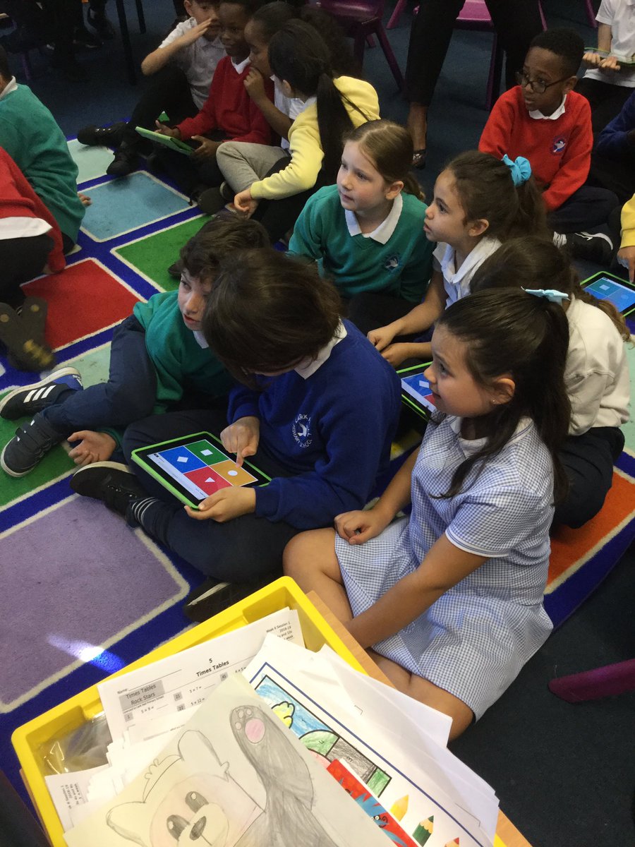 LarkHallPrimary's tweet photo. Itβs getting very competitive in #lhsouthwark and #lhmillenium for our quiz! #lhhgsu #lhkuwday https://t.co/kHtXXAjIXp