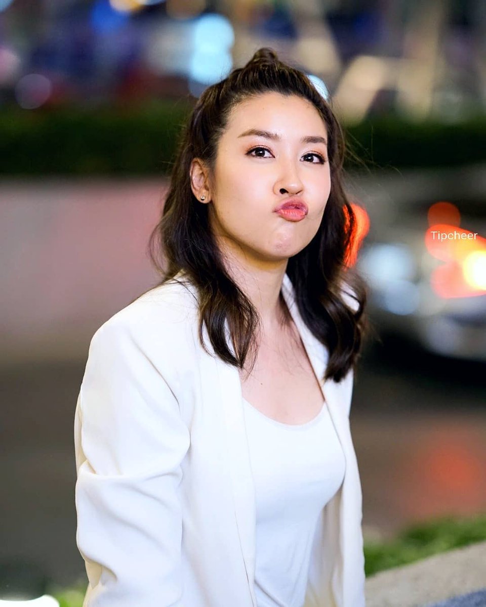 Today's work is not going well. I can think of a way to calm down my mood.  Look at the videos and photos about you. You are full of vitality and loveliness. You infected me. My heart is calmed down a lot. Thank the Lin Xing Xing for their company and love you.<a href="/CheerNy14/">ฑิฆัม แซ่ลิ้ม</a>