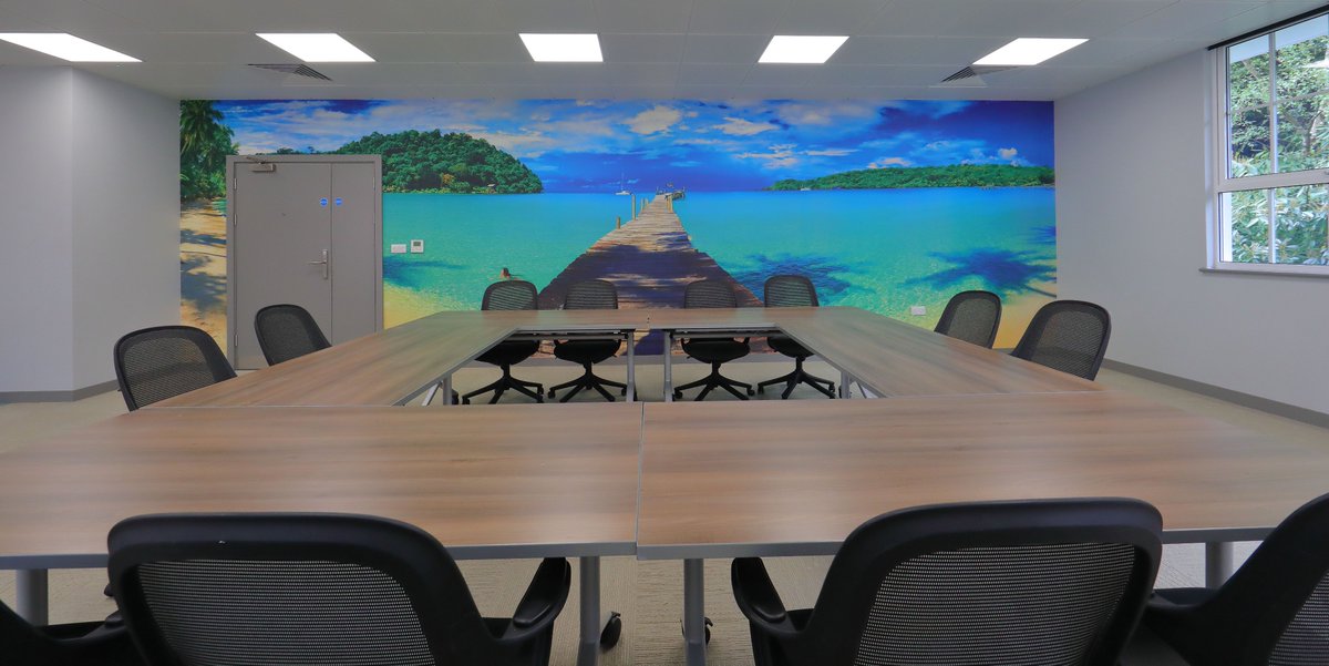 Did you hear that we have recently completed the brand new conference centre at Gorse Hill. It has some amazing spaces inside, including a bar and breakout rooms! #gorsehill #newdevelopment #patondevelopments