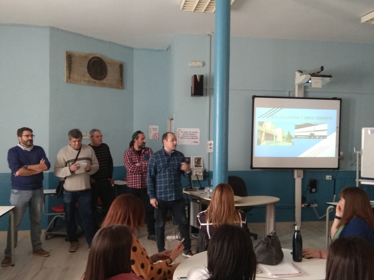 IES LA LLITERA muestran en #mirayactua cómo imparten sus clases en una empresa y la peculiaridad de este proyecto. Ejemplo de FP dual para mostrarlo a otros compañer@s de todo Aragón <a href="/dgafprofesorado/">F. Prof. Aragón</a> <a href="/tomasguajardo/">Tomas Guajardo</a> <a href="/orezgz/">Joaquin Conejo 🪳🐀</a>