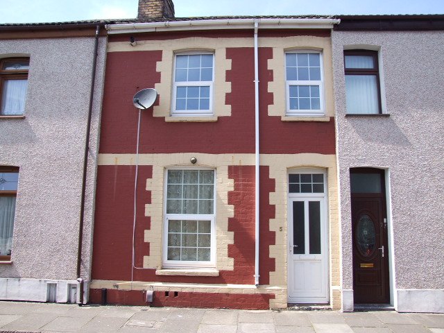 HuxtableEstates's tweet image. Choose how you sell your house from £450.
Huxtable Estates are please to present this three bedroom mid-terraced property for sale in Beach Street Aberavon for £65k.
