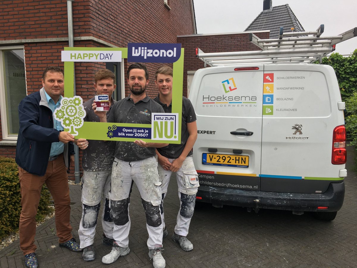 Onze collega René is vandaag op stap met <a href="/Wijzonol/">Wijzonol</a> om klanten te verrassen tijdens deze #WijzonolHappyDay

#Wijzijnnu #duurzaam #biobased #milieu #herbruikbaar #biologisch #hoogglanslak #verf #lakmeteentoekomst #lak #toekomst