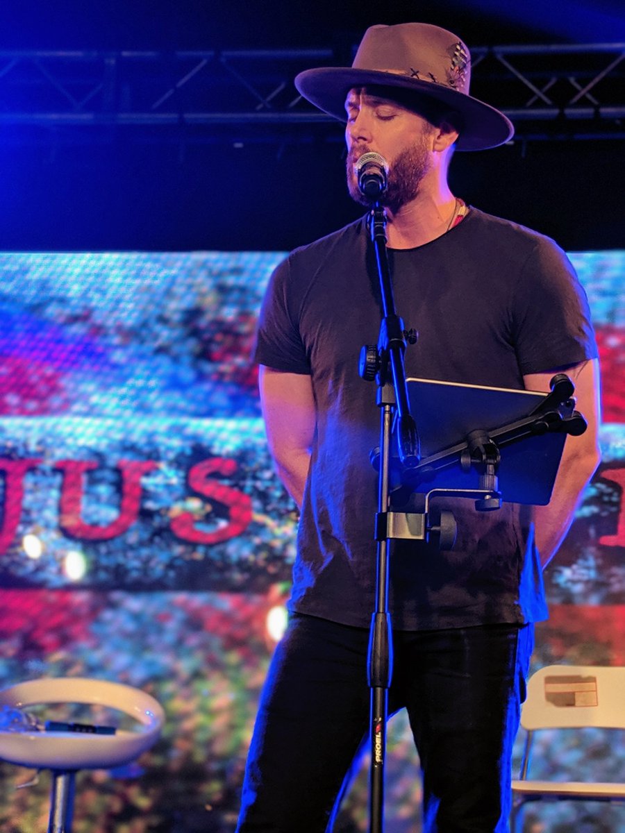 _justmep2's tweet image. .@JensenAckles #jib10