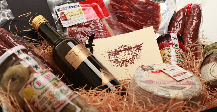 Подарочные продуктовые наборы из Испании. Возможен индивидуальный подбор подарка 🍾🧀🥩🎇🎁🇪🇸😊 elite-jamon.ru/podarochnyie_n…
