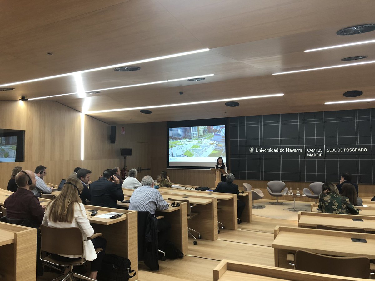 AMIRES_EU's tweet photo. How @EU_H2020 #SABINAproject can help to use energy more efficiently in cities? Learning more in an ongoing workshop on #flexiblebuildings organized by @unav with @SMS_plc @IREC_Energia @iberdrola @Energy4Europe https://t.co/GoErVsT42N