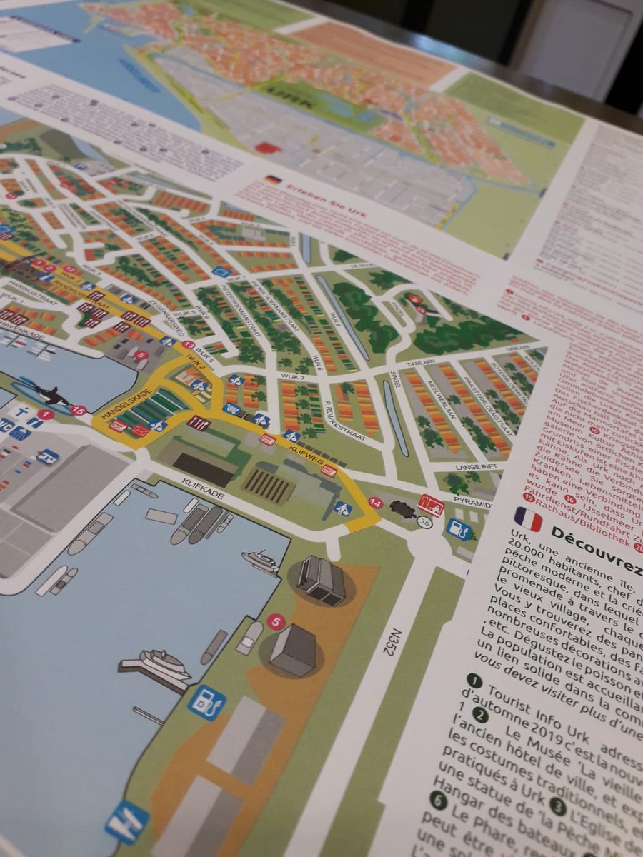 A3 plattegronden zijn binnen! 
Plattegrond van het Oude dorp met vermelding van de bezienswaardigheden in 4 talen en op de andere kant de plattegrond van heel Urk met daarop vermelding van eetgelegenheden en overnachtingsmogelijkheden!