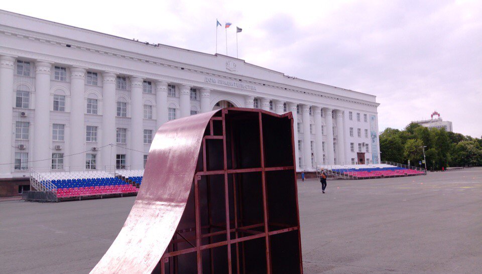 fritoshka's tweet photo. >в Ульяновске построили скейтпарк для контеста
>на проект выделено 3 миллиона рублей

иногда у меня столько вопросов https://t.co/teDe9N6jKY