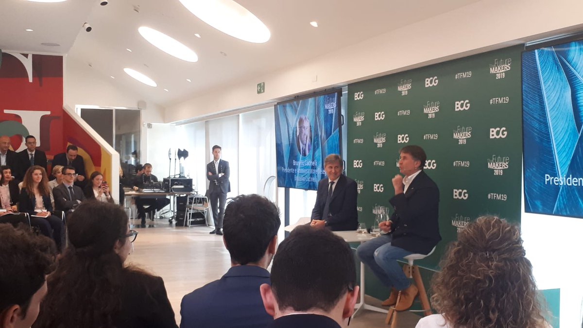 Brunello Cucinelli:“Io non ho mai capito perché si debba umiliare un uomo che lavora. Quando vidi mio padre con gli occhi lucidi perché lo trattavano male al #lavoro decisi che avrei sempre lavorato per la #dignità dell’uomo, sia morale che economica”. #TFM19