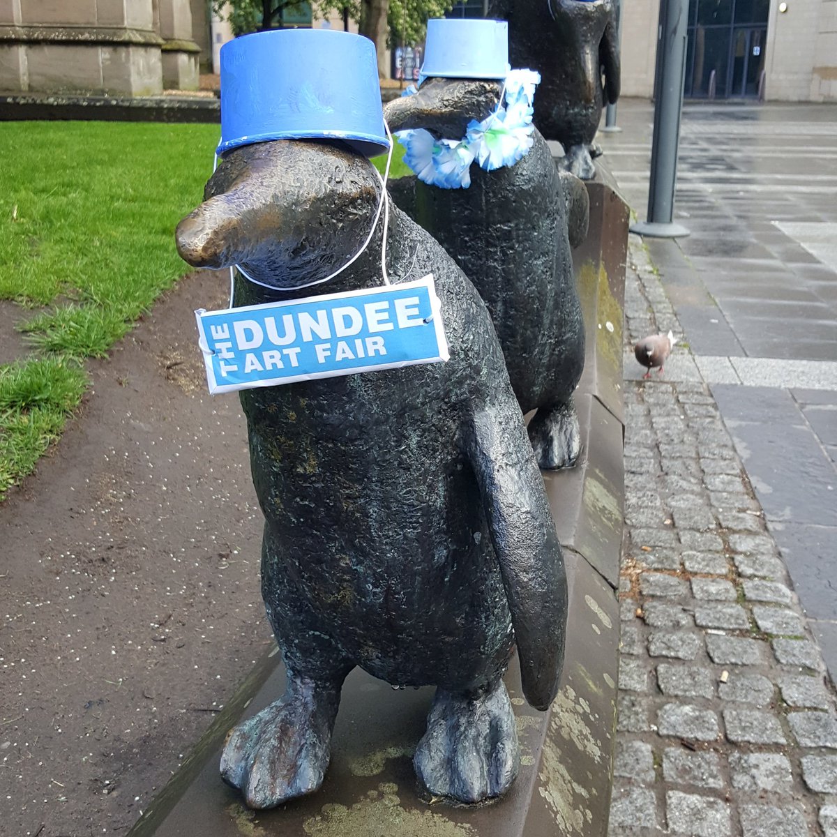 dundeeartfair's tweet photo. These guys are getting quite excited about #DundeeArtFair.  So are we!  Are you coming?
24-26 May, Caird Hall, Dundee. Come along!
https://t.co/qgyuXkszss 
#DundeePenguins #DressingUp #FancyDress #OutdoorMarketing #Art #ArtFair #Dundee https://t.co/TZ1YZfXxes