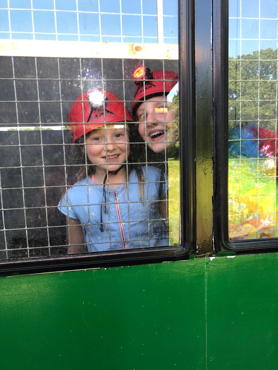 CTK_CPS's tweet photo. #butcherscoppice #cavebus #bebrave https://t.co/Szb52LLR74