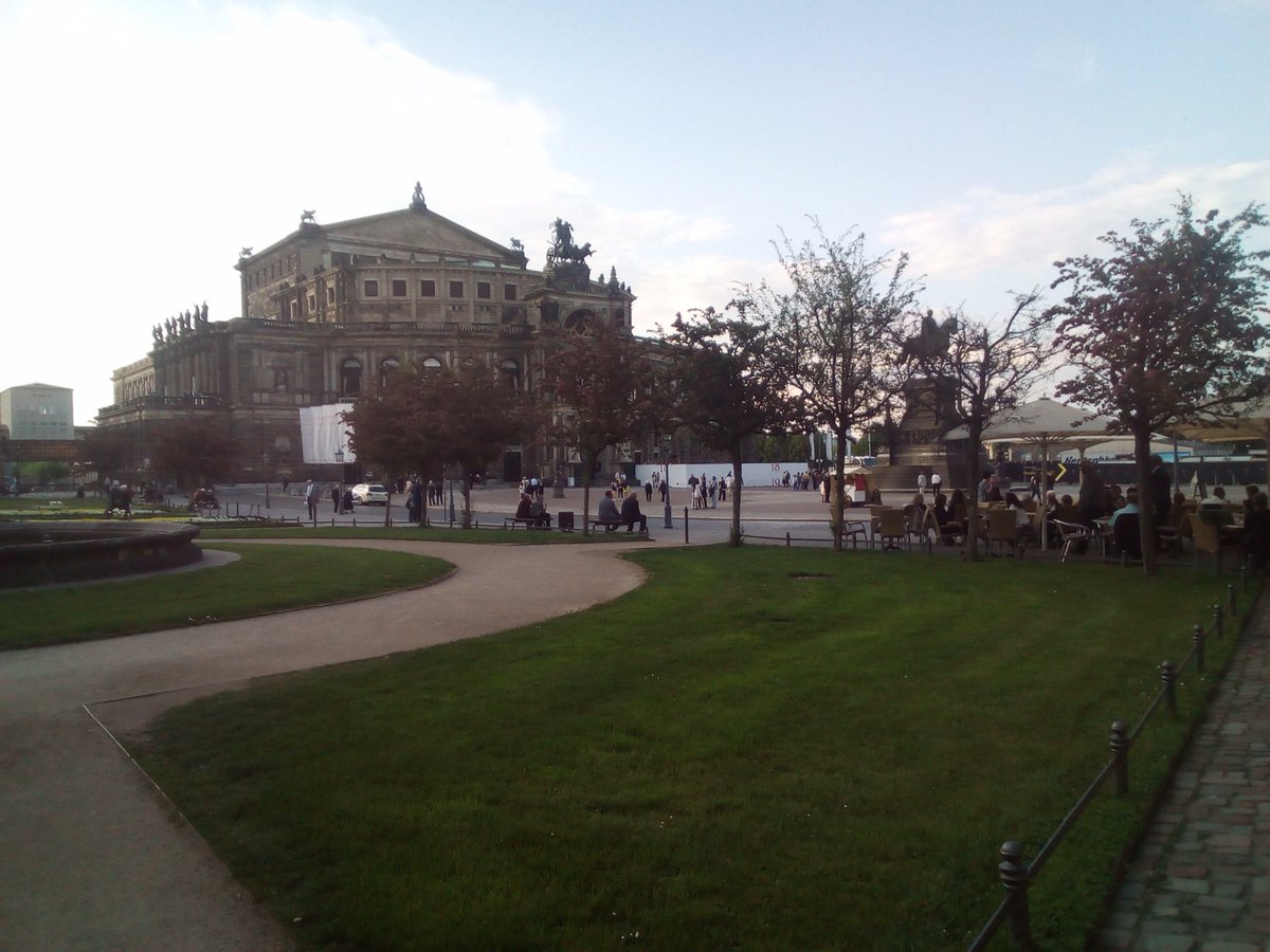 wiemers_judith's tweet photo. Last coffee in wonderful Dresden, and getting ready for our last #Dirindina performance this Thursday @NIOpera_Studio @QUBMusicteam https://t.co/BpT96Ck0K3