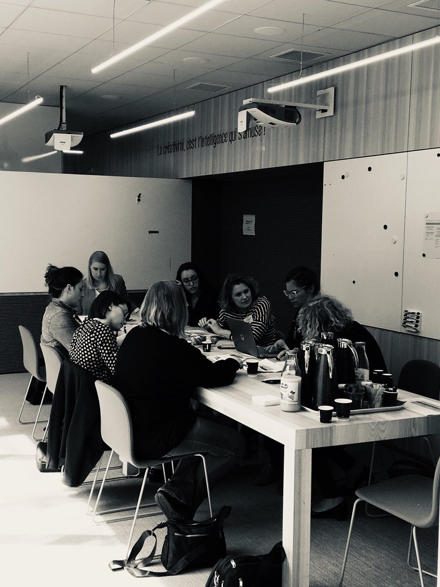 avise_org's tweet photo. Ateliers de co dev, évaluation impact social, stratégies de changement d’échelle, foncier... les  lauréats du prix habitat inclusif @MalakoffMH (prog habitâge) explorent ensemble pdt 2 jours des pistes de développement! Un cycle proposé et organisé par @avise_org &amp; @reseauHAPA https://t.co/SoBvYj4NuG