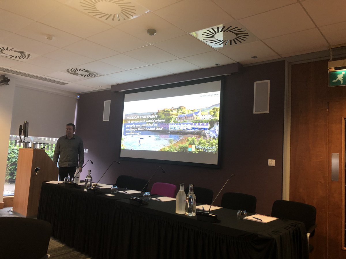 LauritzenHealth's tweet photo. Dan Loach @SitekitH sharing experiences and benefits with using the #eredbook #DigitalFutures #digicare4scot @dhiscotland @denmarkinuk @mgtwhoriskey @DonnaTECScot https://t.co/Hs56gsolsc