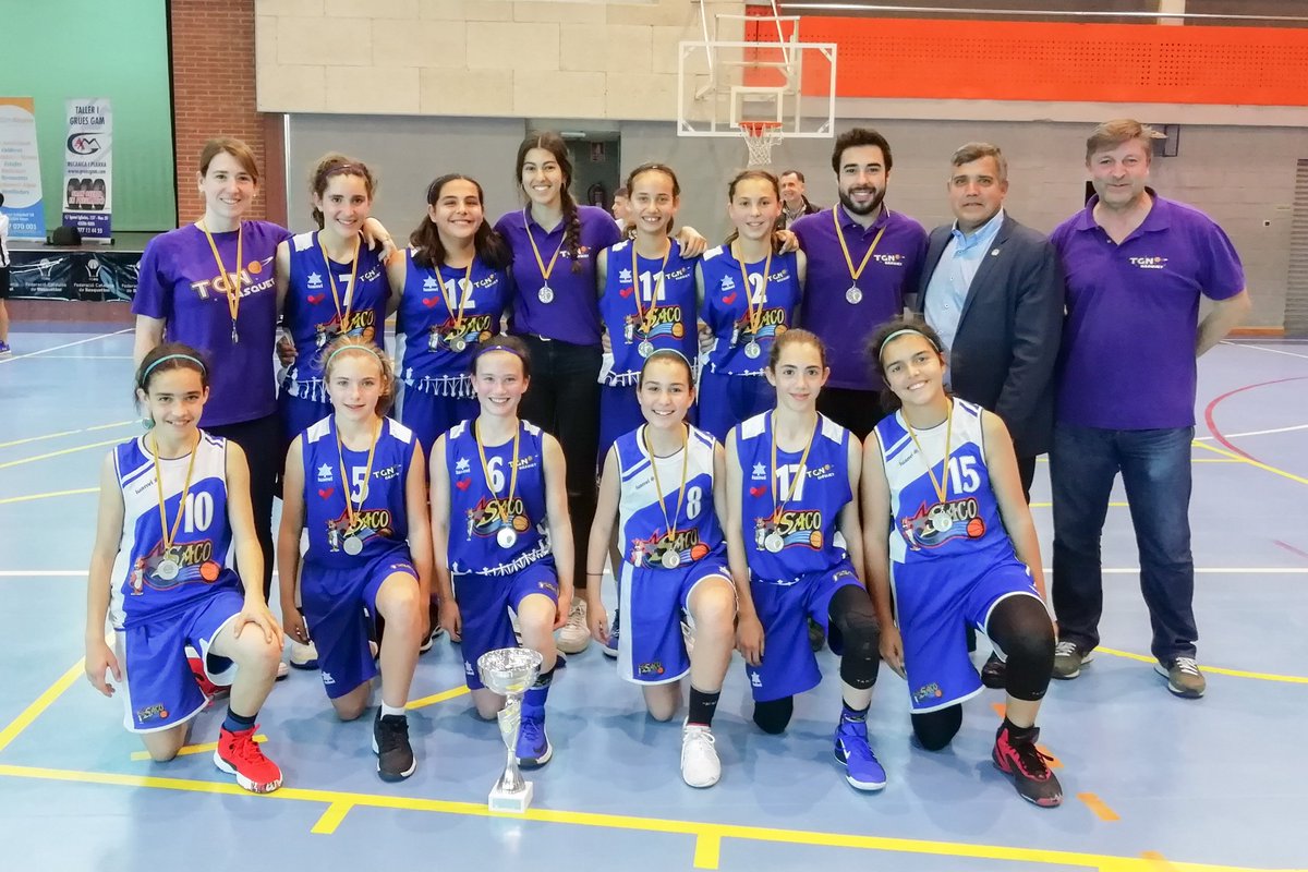 RTTarragona's tweet image. 📸 Recull d'imatges de la Final a Quatre en categoria Mini Femení disputada a Reus amb la participació de @BasquetManyanet @CBT_Tarragona @TGNBasquet @sallereus @plomssallereus ‼️🏀
facebook.com/70429023975490…