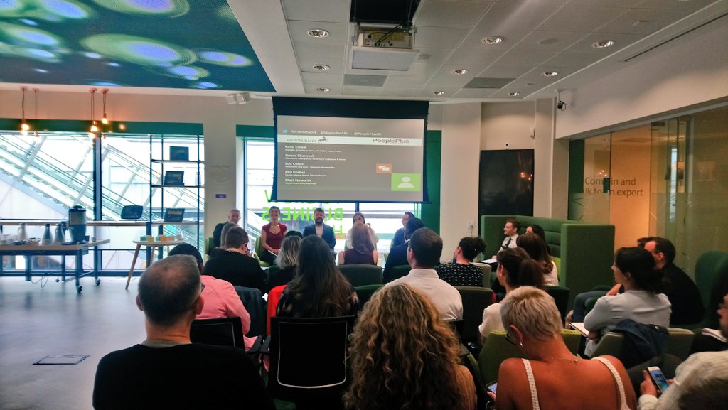physio123hq's tweet photo. Talking about sustainability at the #MSBNetwork!
@LlyodsBankBiz
#sustainability #sustainabilitypanel #smallbusiness #networking https://t.co/Ot3lT4gsCa