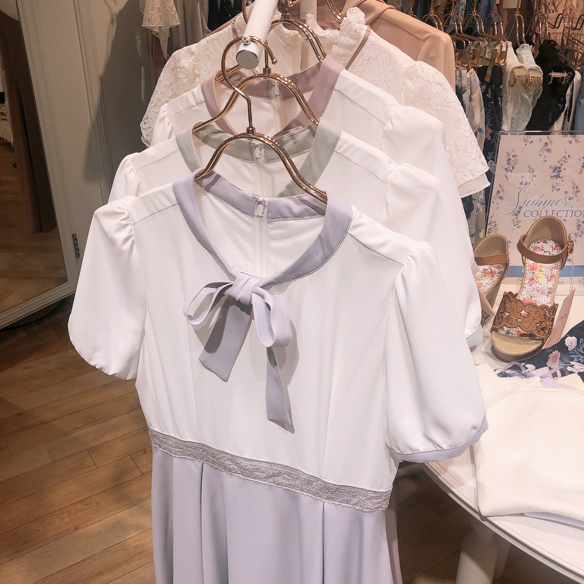 SHIBUYA109NET's tweet photo. #Cherite 新作アイテム💓
大きめのリボンが上品なワンピースや
コットンレースワンピースなど
春夏らしいアイテムがたくさん🙌🏻
トレンドのミントカラーが気になる🥺 https://t.co/q47VGdyhw0