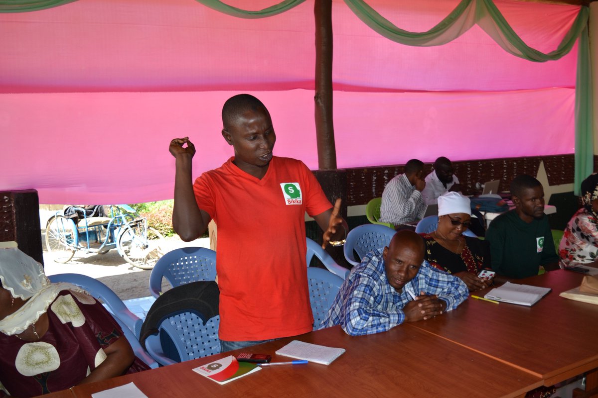 sikika1's tweet photo. "SAM haiishii tu kwenye ufuatiliaji upande wa serikali, sisi tunatoa elimu kuhusu haki na wajibu ndio maana tumesisitiza vipato vya zahanati kwa wananchi kuchangia CHF" - Ally Isere, mjumbe timu ya SAM. #NorwegianChurchAid #SAMLearningVisit https://t.co/W6Zxiiv4Br