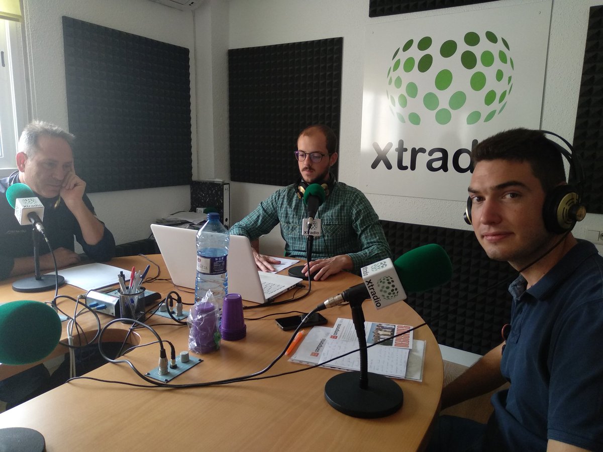 CompromisXativa's tweet photo. El candidat a alcalde #Xàtiva 🏰🧡@ferranminguet ara en @xtradiofm
(107.9 FM)
#Decisives
#Xàtivaprimer
#Ferranalcalde
@Compromislclc https://t.co/6T4486mYud