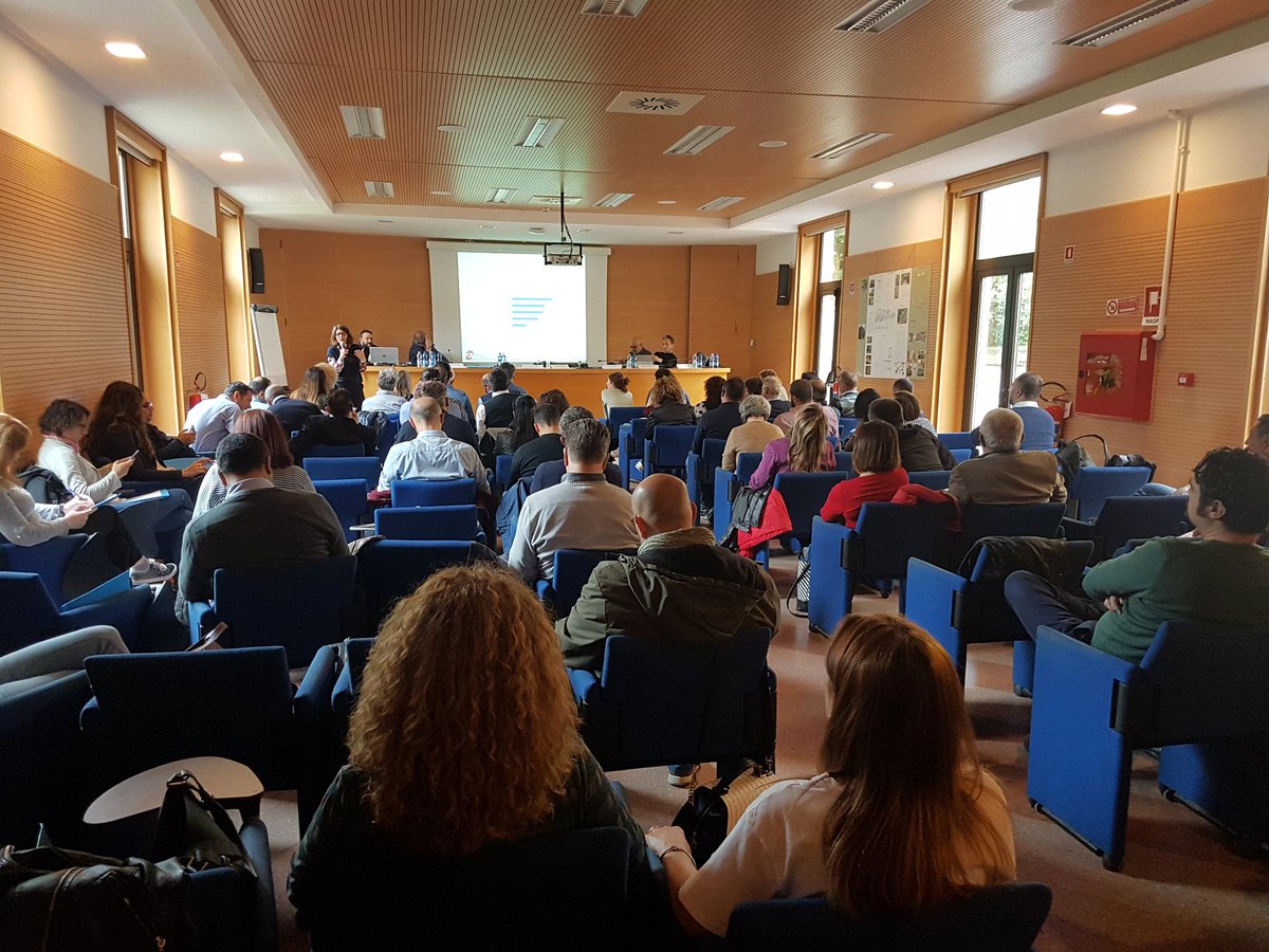 FilcaCisl's tweet photo. Si parla di genere e generazioni all'Esecutivo della Filca, a Firenze. Una riflessione collettiva e partecipata su un tema attuale che però in molti casi resta ancora un tabù, soprattutto nelle grandi organizzazioni. 
#donne #giovani #lavoro #sindacato #21maggio https://t.co/PL8JGff9ni
