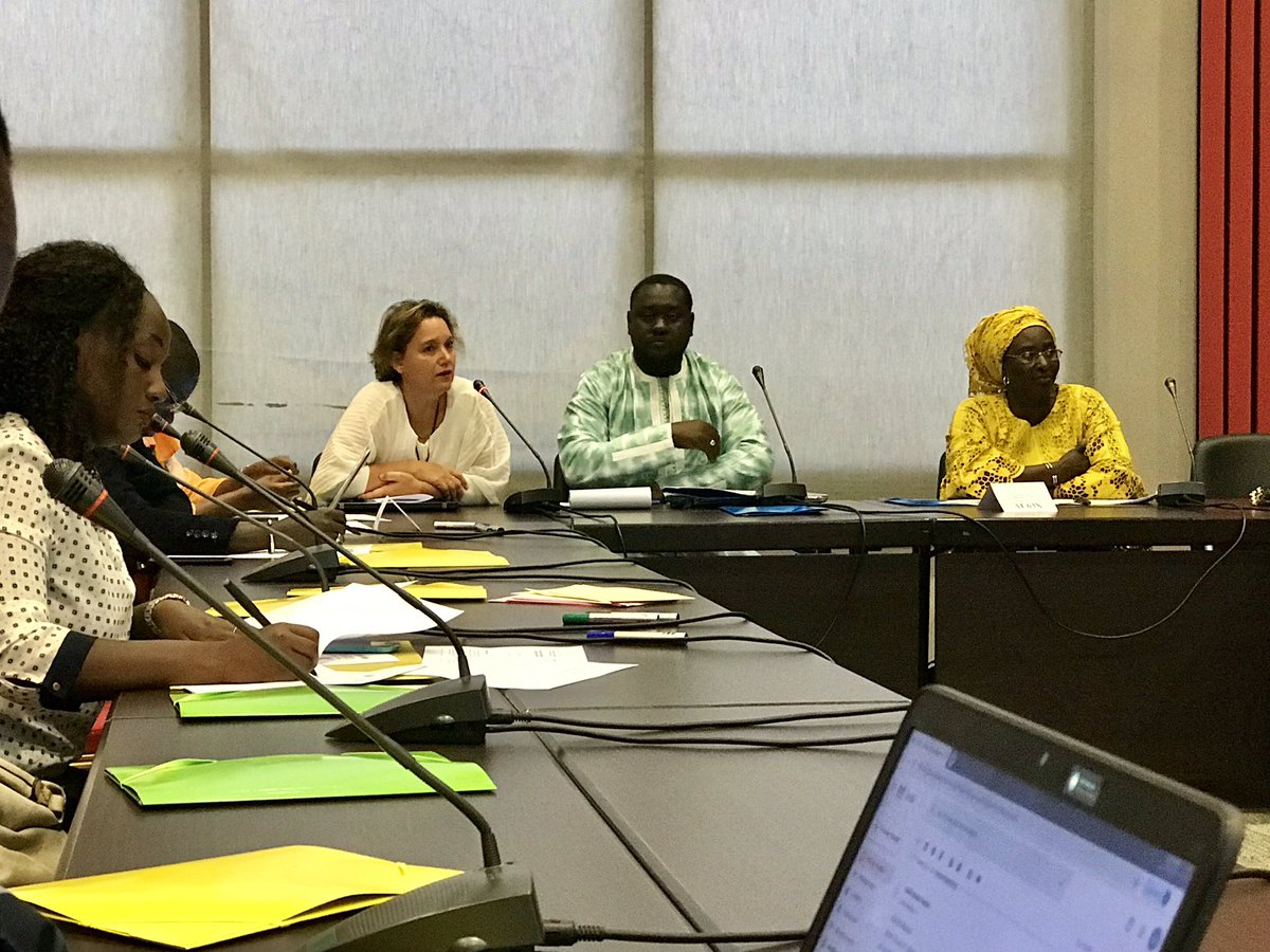 ahmetpikine's tweet photo. Atelier du secteur #santé dans le cadre de l’élaboration de la #strategie national pour l’abandon des #MGF #ToleranceZeroMGF #PutYoungPeopleFirst https://t.co/BjssOlAooa
