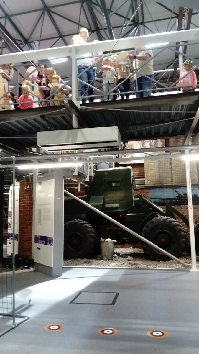 REMuseum_Snob's tweet photo. The #Dday75 commemorations have kicked off at the @REMuseum with #MiniMuseumExplorers learning about the #Paratroopers &amp; #RAF #Aircraft they even got to make their own examples to test out #under5 @kidsinmuseums 🐾 https://t.co/BdVVneplHI