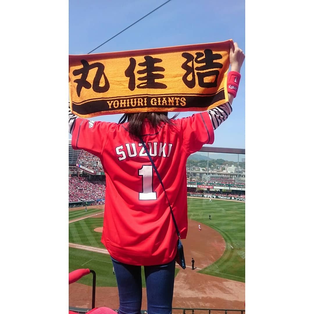 CARP_ma02's tweet photo. 高校生2年生。
CARP鈴木誠也/GIANTS丸佳浩
16”02

現地
3.30/5.4/7.20/8.13/8.31
9.8/9月後不明

#鈴木誠也
#カープファンと繋がりたい
#丸佳浩
#RTしたnrさんで気になった人お迎えᅠ
#野球好きな人と繋がりたい
#マツダスタジアム 
#カープ https://t.co/kea45veGc9