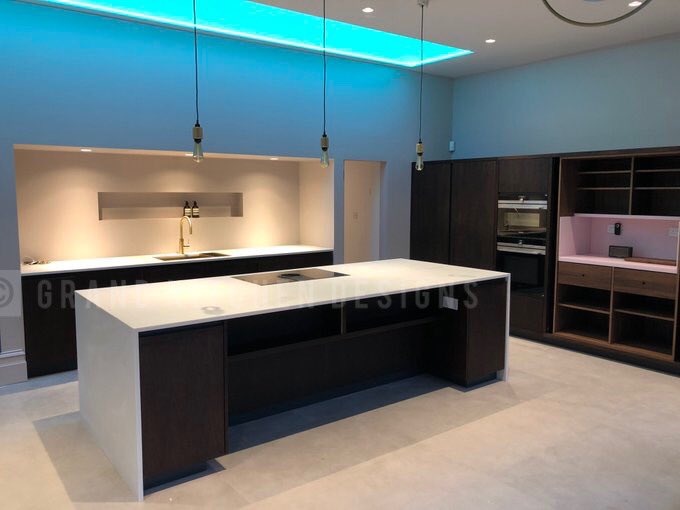 vha_mo's tweet photo. The game is mine 
I rule the space, I dictate the terms 
I change the rules now and then 

I am Grand Kitchen Designs 

@GrandKitchenZA 
Instagram Grand Kitchen Design

For appointment 
+27676328708
Info@grandkitchendesign.co.za https://t.co/F4Hu3sIhQd