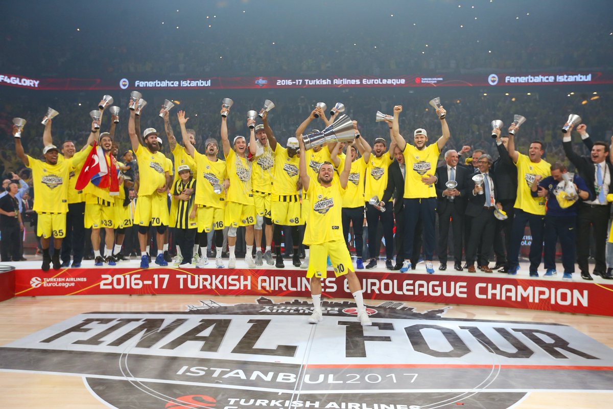 FBBasketbol's tweet photo. 🏆💛💙 #21Mayıs2017 #tb https://t.co/YwxJKdkpVA