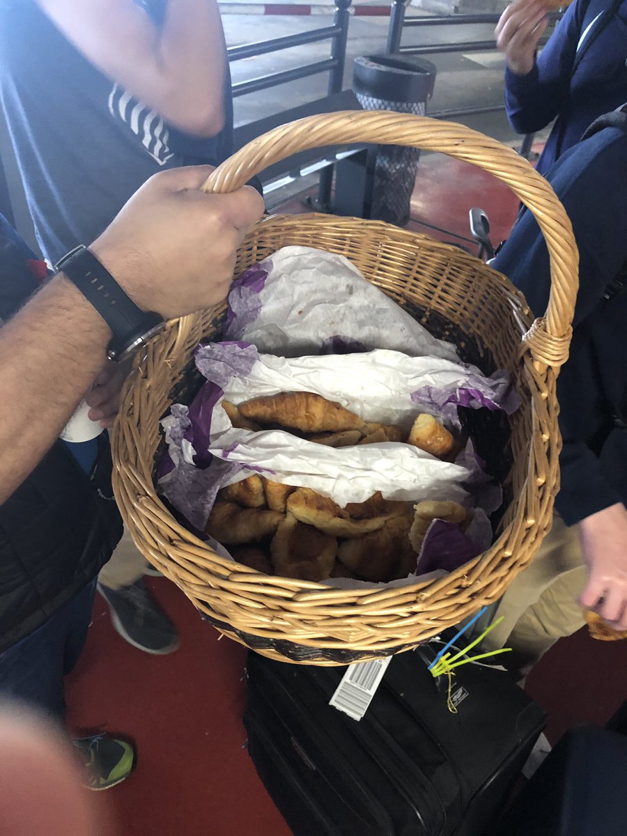 ea_worldwars's tweet photo. Arrived safely to Paris, and we were immediately greeted with croissants #merci #EAMayterm #chillexpeditions https://t.co/Y9kbgEBbFA