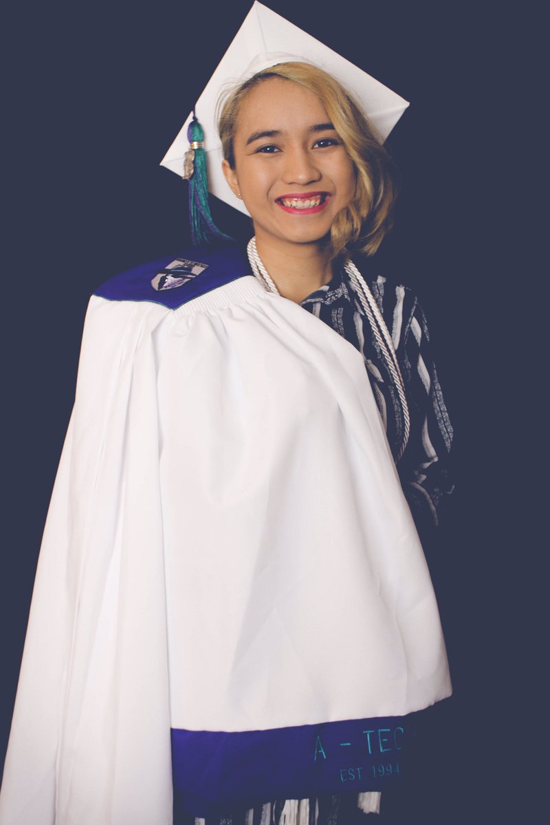 GenerateDesigns's tweet photo. It was an honor to capture a special moment for a talented @ATECH_Mavericks graduate.

#generatedesigns #photography #graduationpictures #graduation #graphicdesign #graphicdesigner #lasvegas #classof2019 #highschool #studioonthego #photoshootsunday #atech https://t.co/Pjb7tdEbPf