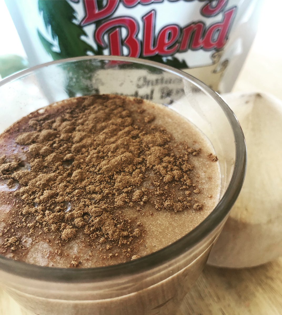 AlissaCohen's tweet photo. New love...1t #DandyBlend, One Thai baby coconut (meat and a water), 1 banana, 2T maple syrup. Blend. Sprinkle liberally with cinnamon.
#heaveninaglass
#rawfood
#smoothie https://t.co/3OVuAZ6HCv