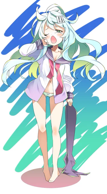 寝起き響さん。
「ふぁ～～～おはよう…zzz」
「響!?スカート、スカート!」 