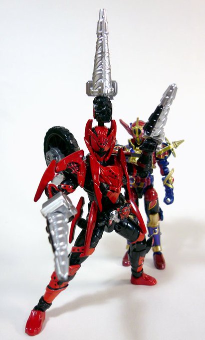 予想外の反響にビックリ&感謝。今後また、頭頂部に3mm穴の開いたライダーが出るだろうか #装動  #創動 