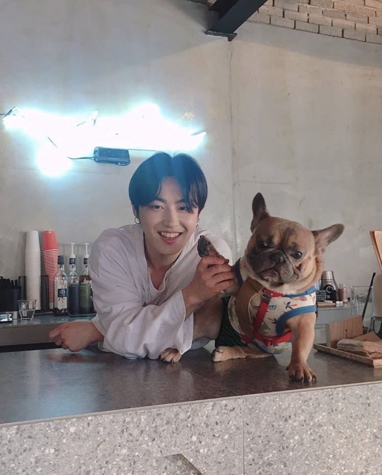 picsontheblock's tweet photo. 🥺 https://t.co/5WPfS9KBZE