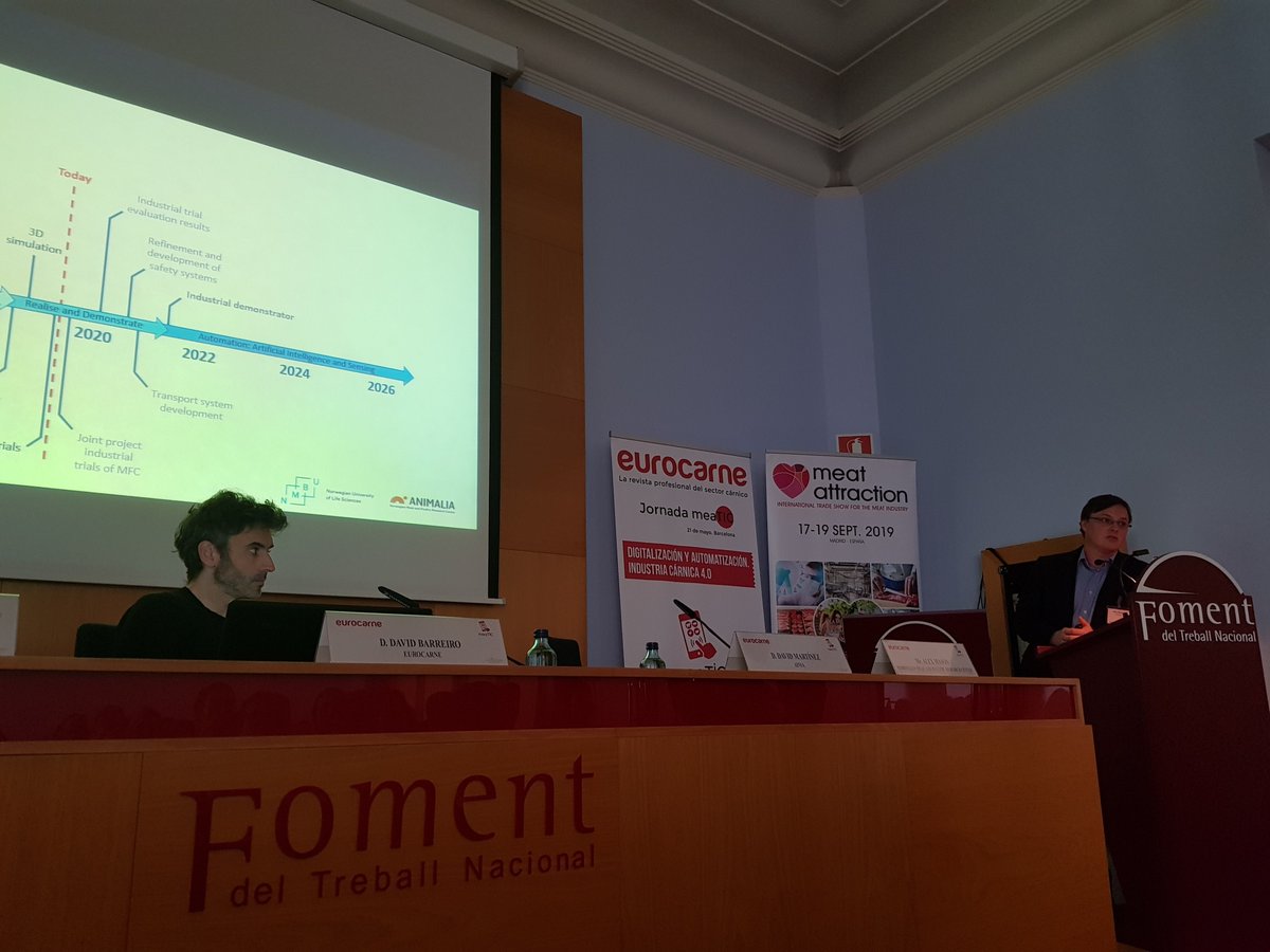 DavidMSimarro's tweet photo. Amazing the way the meat industry will change the game when it comes to producing efficiently with meat factory cells and digital technologies @eurocarne @ainiatecnologia https://t.co/KeuU5VDYea