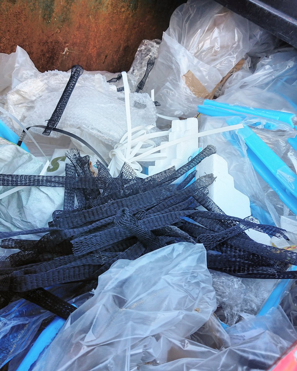 OryxUpcycle's tweet photo. - our 5000 litre industrial bin ♻️ this is after we have removed and compacted some 4 tonnes for recycling ♻️ daily we battle excessive packaging from sellotape to polystyrene and foams - #Oryx #UpcycleDirect #OryxUpcycle #Better #Packaging #Solutions #Needed #LDPE #Plastics https://t.co/gs5Coxgby7