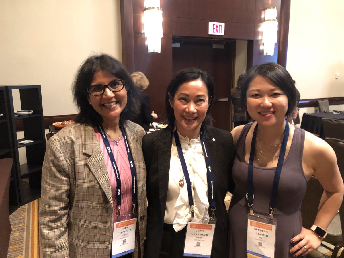 ATS_Integrative's tweet photo. Awesome Leadership Team of ATS Integrative. I’m so blessed to work with @DrAshaDevereaux and@DrNichengLiang. #ATS2019 #ATSNursing https://t.co/aOFbZFzDaP