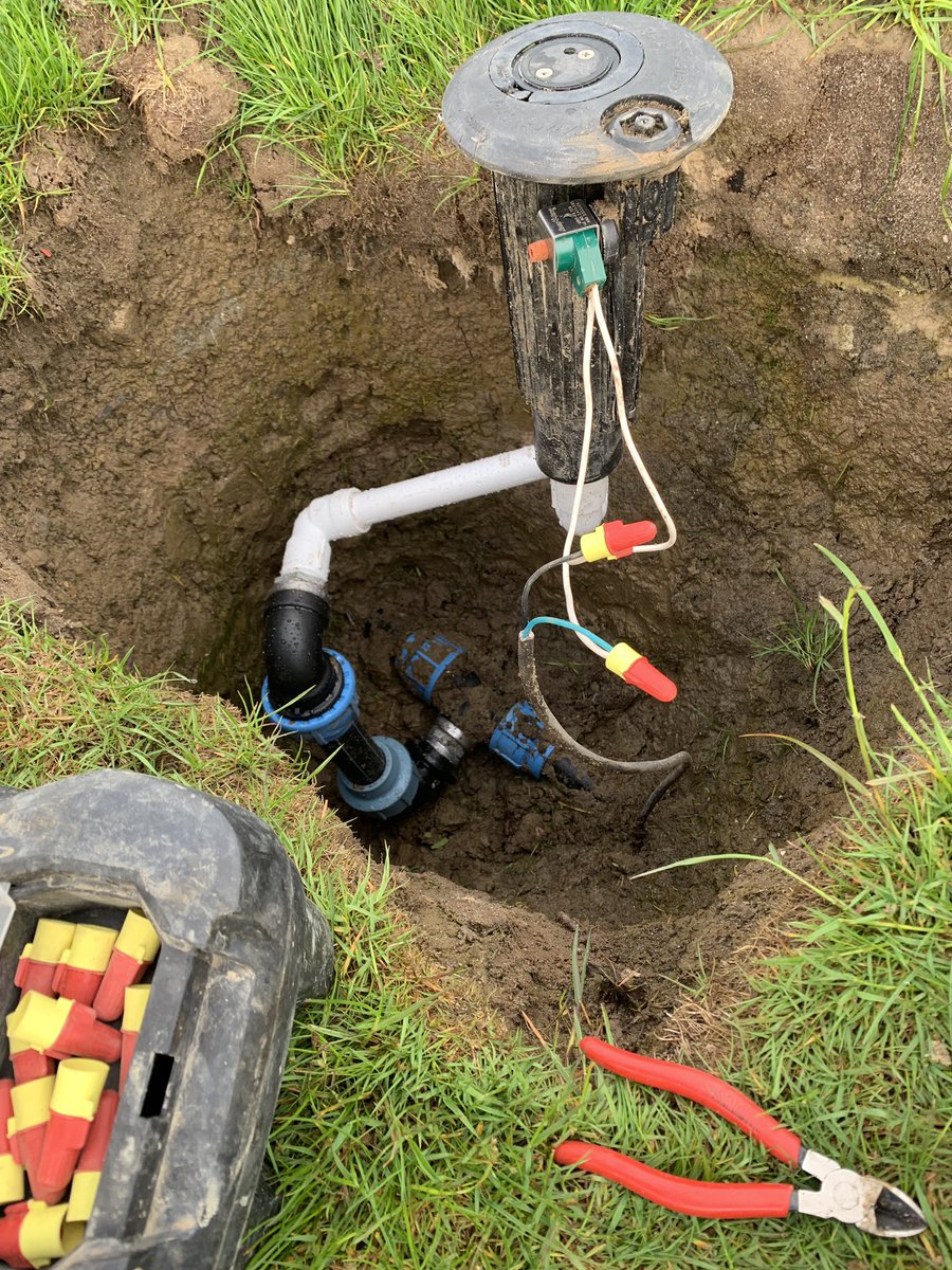 TimmyIrrigation's tweet photo. New extensions and swing arms being installed today on a few of the low lying sprinklers. #irrigation #improvements #stillten https://t.co/sjDnzYxjXB