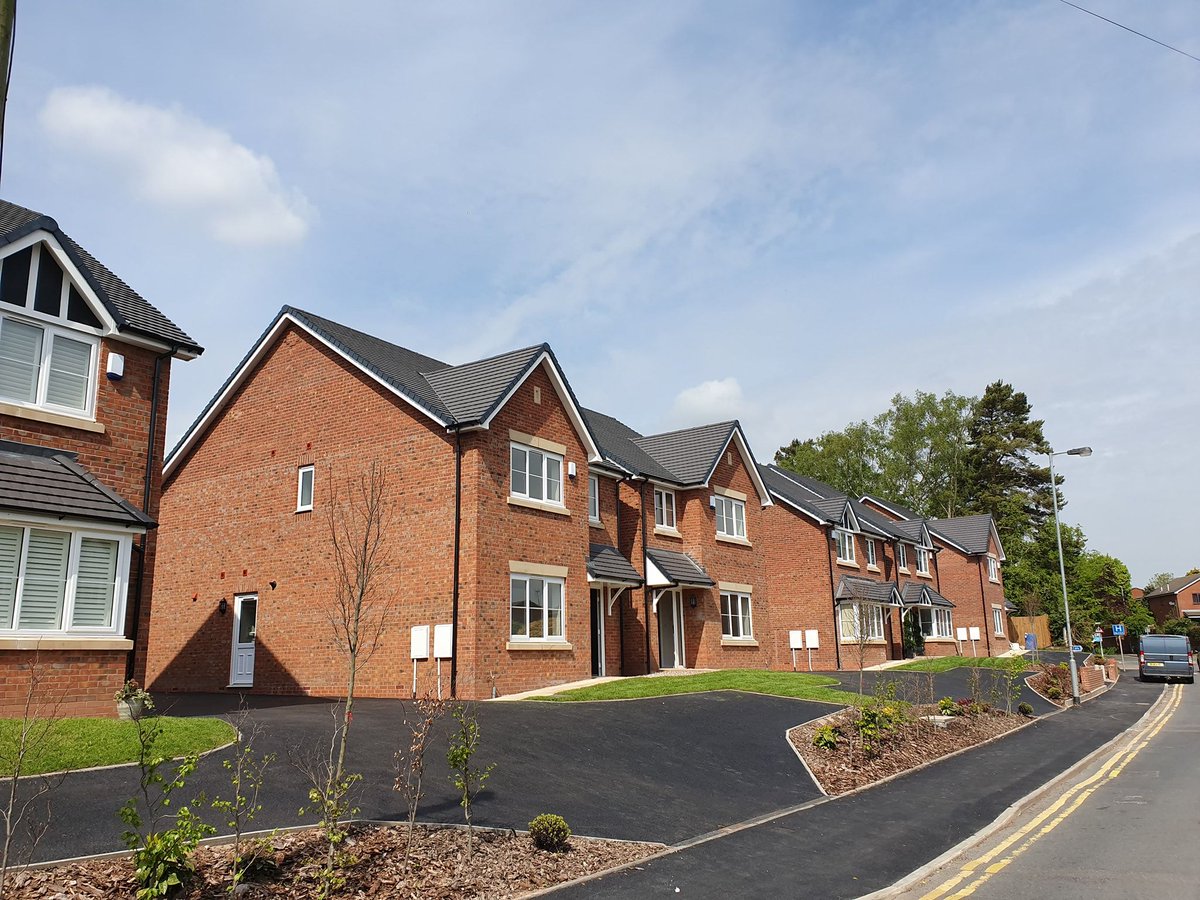 What a great looking development.
We recently supplied in our Natural mortar  to this development in Lichfield 
Do you have a property or development coming up? Why not discuss your mortar requirements with ourselves?
Please call 01952 224202 or email sales@mortarandscreed.co.uk