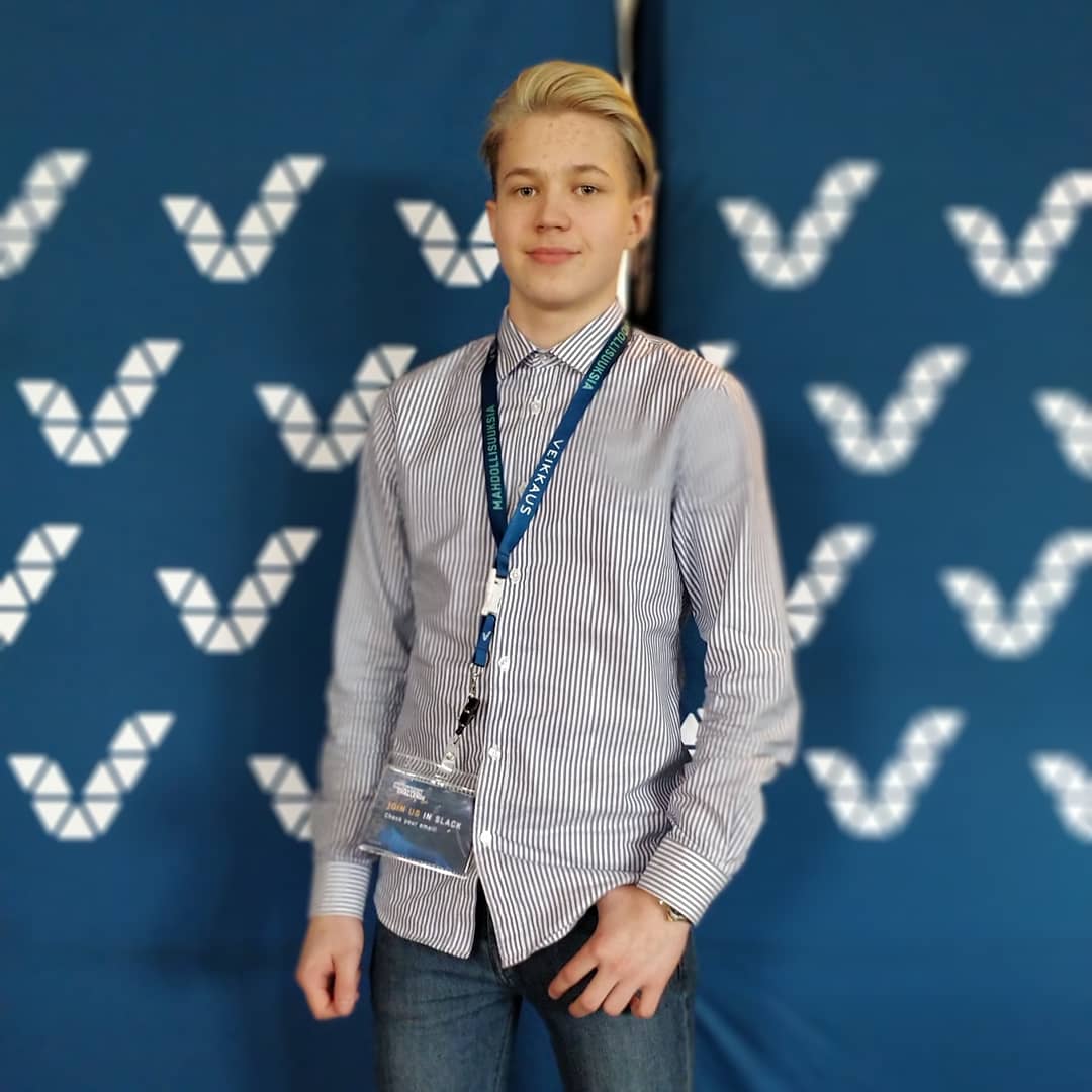 reasonfinland's tweet photo. @Veikkaus_fi Innovation Challenge Week Day 2 hype is real, megessä myös @EsportsReason messias Iso T aka Teemu 'zTeme' Kalliokoski 🤙🤙🔥 #veikkausesports #InnovationChallenge #esportsfi https://t.co/pfTzznxlg0