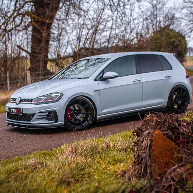 onlyrevo's tweet image. RV019 wheels filling the arches on theGolf Mk7.5 GTI 245PS
•
•
•
•
•
#cars #audi #car #vw #quattro #volkswagen #carporn #supercar #amazingcars247 #skoda #audigramm #auto #performancepack#audizine #gti #vwlove #golf #mk7 #vwgolf #vwporn #vwvortex … bit.ly/2JZHRAS